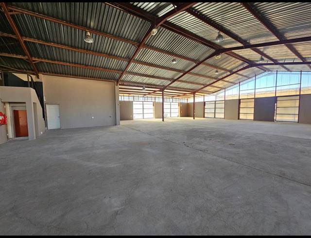 M² BUILDING FOR SALE IN VAALPARK